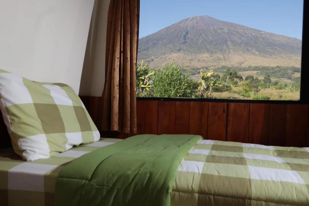 The Gate Rinjani Hotel Sajang ภายนอก รูปภาพ